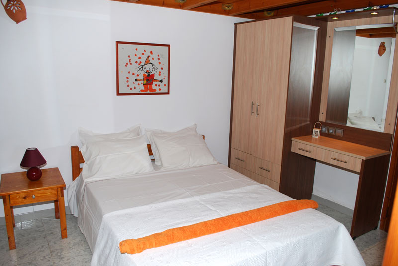 The ground floor apartment, at Eugenia accommodation in Sifnos