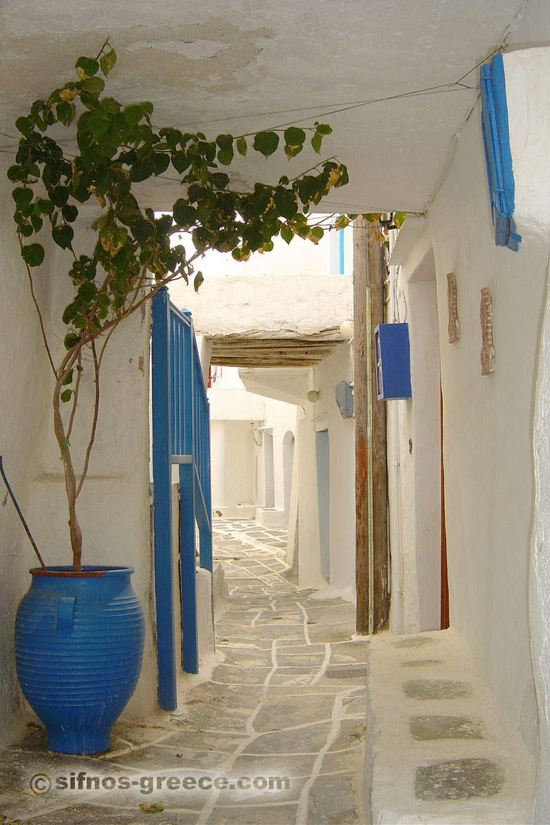 Alley nel villaggio di Kastro